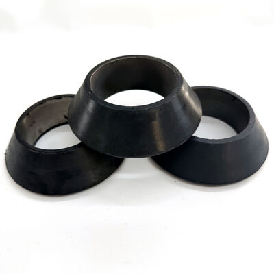 Fleksibel 4.5 "V Style Swab Cup dengan Base baja diperkuat untuk lingkungan Wellbore-Laden pasir