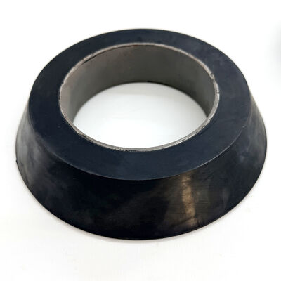Fleksibel 4.5 "V Style Swab Cup dengan Base baja diperkuat untuk lingkungan Wellbore-Laden pasir